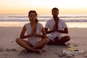 Yoga en la playa
