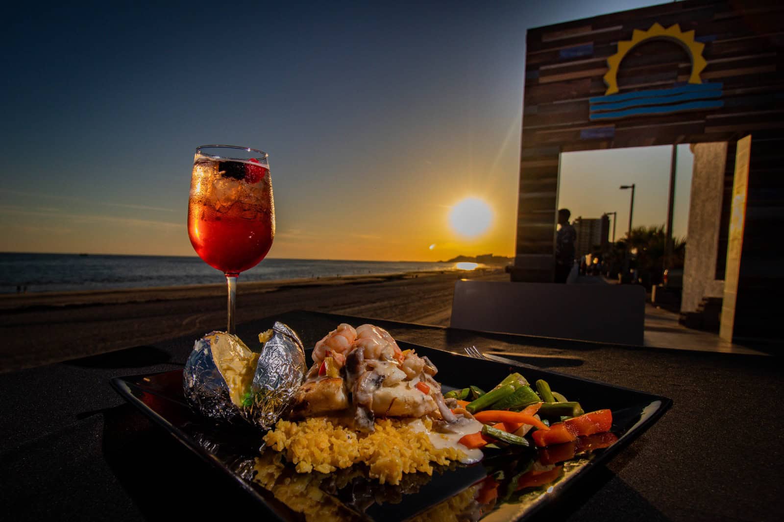 Puesta del Sol Restaurant by the sea